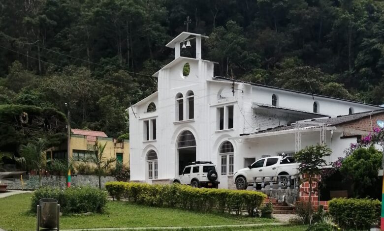 Fiscalía Capturó al padre Fredy de Villa Restrepo. 3