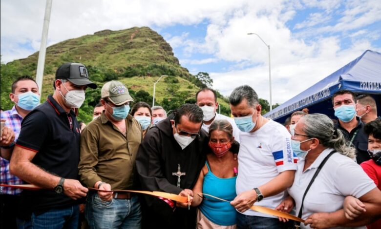 ¡Un sueño hecho realidad!. Gobernador Orozco inauguró puente de Gualanday Tolima. 12 ¡Un sueño hecho realidad!. Gobernador Orozco inauguró puente de Gualanday Tolima. 12