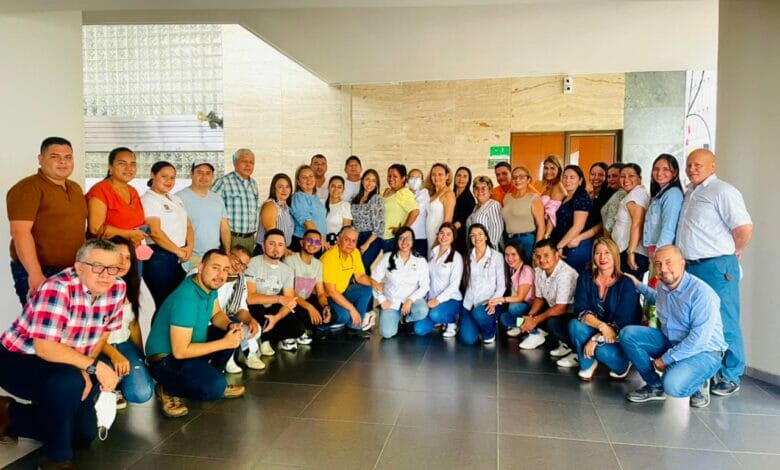 El Tolima cierra el 2021 con el 84% de tolimenses “Sisbenizados”. 12 El Tolima cierra el 2021 con el 84% de tolimenses “Sisbenizados”. 12
