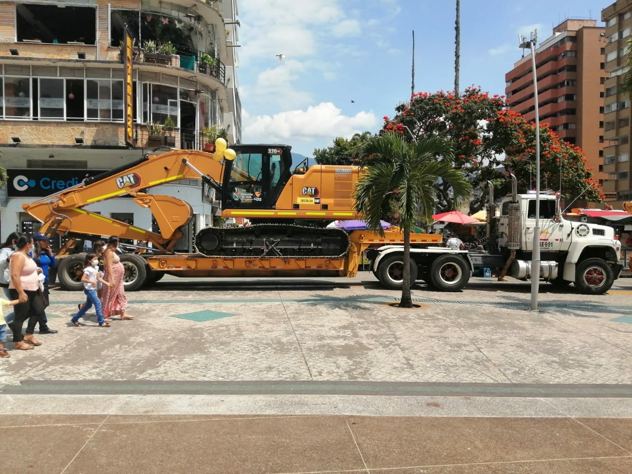 Llegó maquinaria amarilla para atender la red vial del Tolima* 2