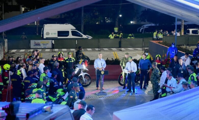 Ministerio de Defensa entregó parque automotor a Policía y Ejército en Ibagué. 8 Ministerio de Defensa entregó parque automotor a Policía y Ejército en Ibagué. 8