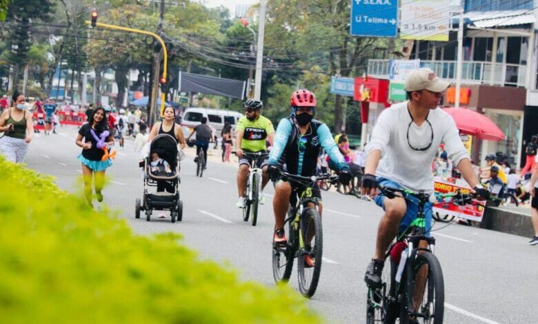 Disfruta de la CicloVibra en el Día sin Carro y sin Moto. 12