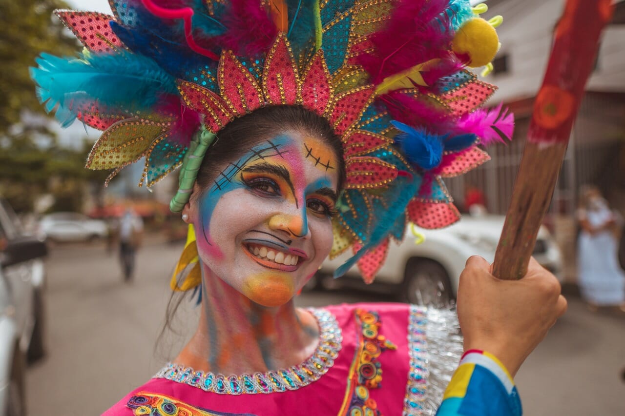 Ibagué se prepara para el Festival Folclórico Colombiano. 1