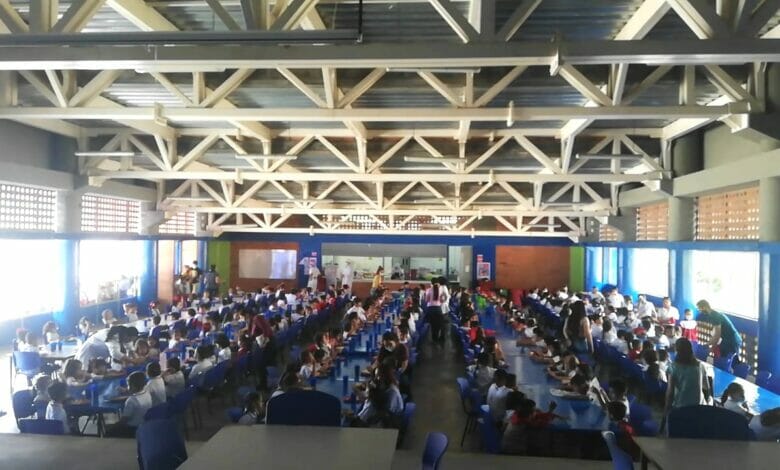 *El lunes 9 de mayo, colegios con jornada única recibirán alimentos calientes del PAE* 2
