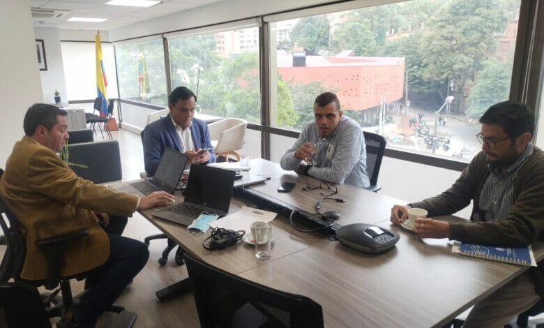 Alcaldía gestiona recursos ante el DPS para invertir en las 13 comunas de Ibagué. 10 Alcaldía gestiona recursos ante el DPS para invertir en las 13 comunas de Ibagué. 10