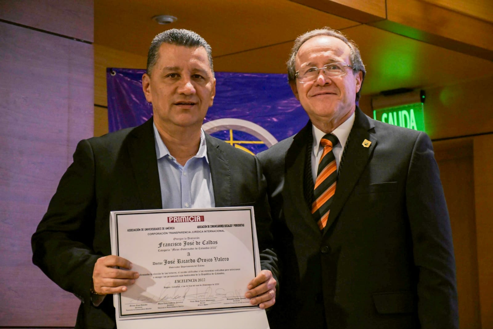 Ricardo Orozco fue condecorado como 'Mejor Gobernador 2022'. 7