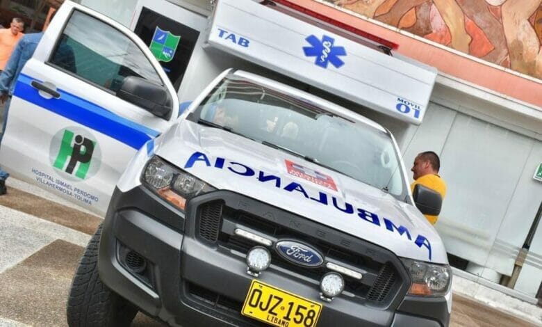 Gobernación del Tolima entregó ambulancia al Hospital de Villahermosa. 12 Gobernación del Tolima entregó ambulancia al Hospital de Villahermosa. 12