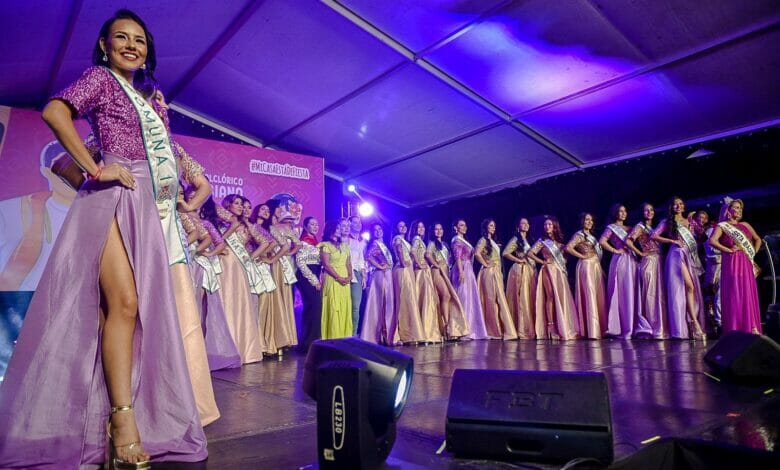 Candidatas inician el camino para ser la ‘Embajadora Municipal del Folclor. 10 Candidatas inician el camino para ser la ‘Embajadora Municipal del Folclor. 10