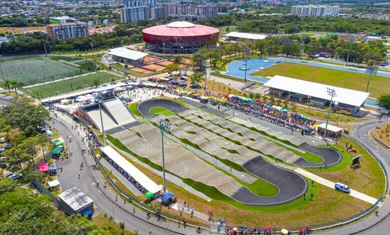Más de 6.000 personas asistieron a la IX Válida Nacional de BMX en Ibagué. 17 Más de 6.000 personas asistieron a la IX Válida Nacional de BMX en Ibagué. 17