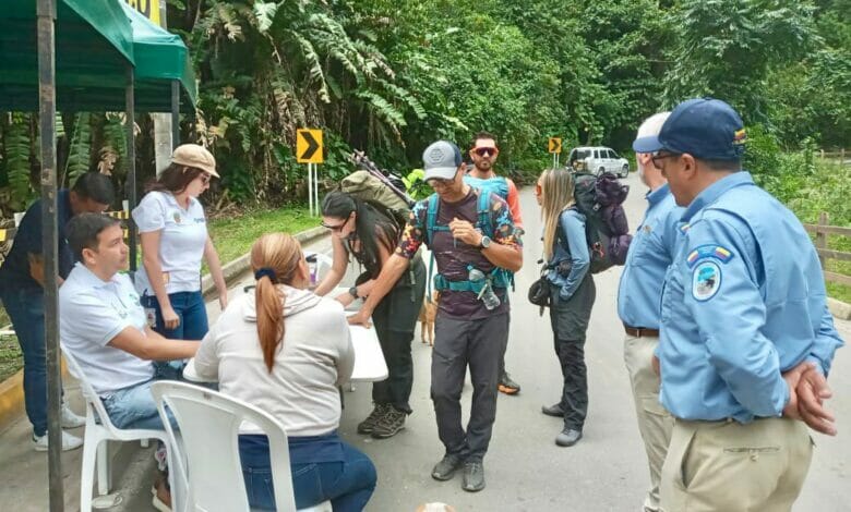 Sanos y salvos se encuentran los montañistas en el Nevado del Tolima. 4 Sanos y salvos se encuentran los montañistas en el Nevado del Tolima. 4
