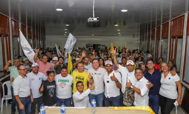 Congresista David Racero ratificó apoyo a la candidatura de Hincapié a la Alcaldía. 8 Congresista David Racero ratificó apoyo a la candidatura de Hincapié a la Alcaldía. 8