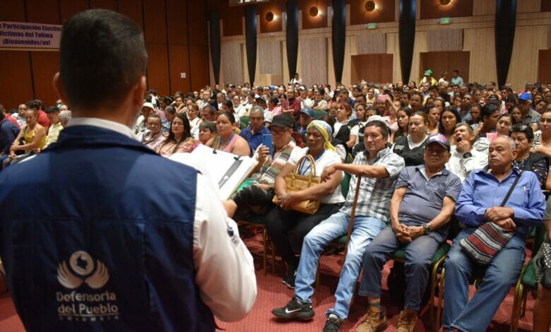 *El Tolima eligió nueva mesa departamental de víctimas del conflicto* 11 *El Tolima eligió nueva mesa departamental de víctimas del conflicto* 11