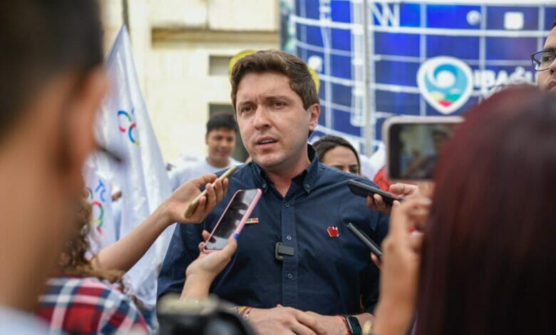 “Gestionaremos $30.000 millones ante el Gobierno Nacional para terminar 15 colegios de Jornada Única”: Hincapié. 7 “Gestionaremos $30.000 millones ante el Gobierno Nacional para terminar 15 colegios de Jornada Única”: Hincapié. 7