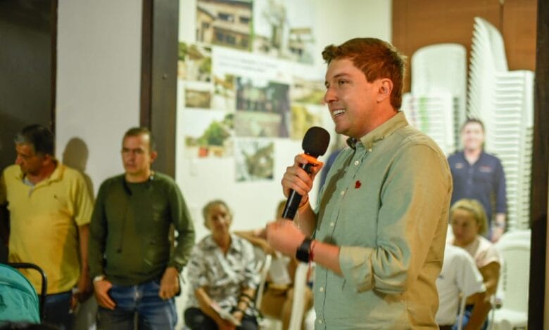 Hincapié propone revivir convenio con el Ejército para construir vías barriales. 10 Hincapié propone revivir convenio con el Ejército para construir vías barriales. 10