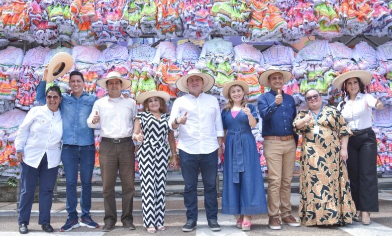 Dotación histórica: Más de 800 trajes típicos fueron entregados en el Tolima por la Gobernación en la vigencia 2020-2023. 3