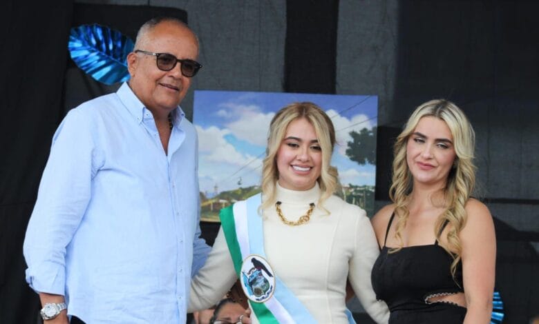 Modernización de la vía principal de acceso y apoyo decidido al sector agropecuario: Dos de los retos puntuales de Gina Vanesa Silva, la nueva alcaldesa de Herveo. 2 Modernización de la vía principal de acceso y apoyo decidido al sector agropecuario: Dos de los retos puntuales de Gina Vanesa Silva, la nueva alcaldesa de Herveo. 2