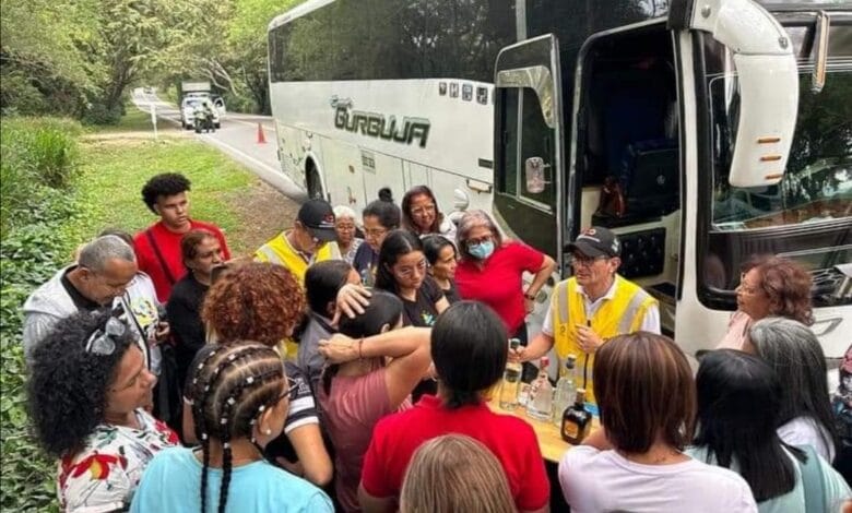 Se realizó jornada de sencibilización en peajes de Alvarado y Gualanday por parte del GOAT y LA Policia de Tránsito y Transporte sobre la importancia de reconocer licor adulterados y cigarrillos de contrabando 3 Se realizó jornada de sencibilización en peajes de Alvarado y Gualanday por parte del GOAT y LA Policia de Tránsito y Transporte sobre la importancia de reconocer licor adulterados y cigarrillos de contrabando 3