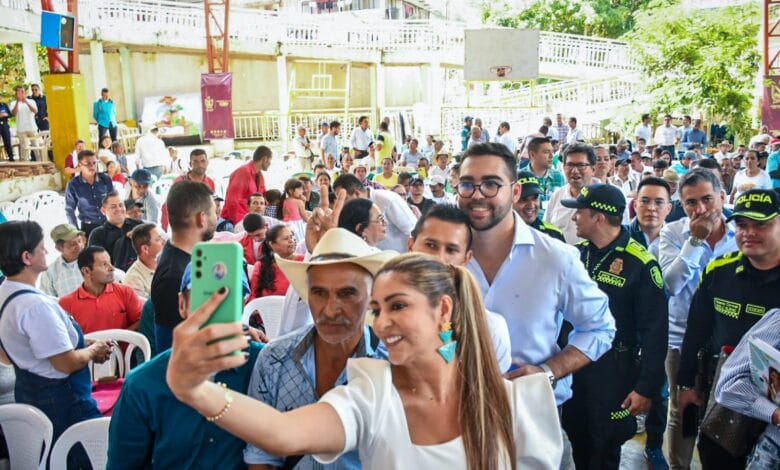 Gobernadora del Tolima llegó a Rioblanco. Con anuncios en obras de infraestructura y obras sociales, cumplió su agenda al sur del Tolima. 5 Gobernadora del Tolima llegó a Rioblanco. Con anuncios en obras de infraestructura y obras sociales, cumplió su agenda al sur del Tolima. 5