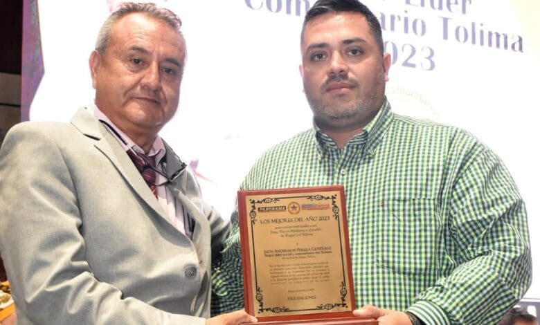 John Andersson Perilla Gutiérrez. Mejor líder social y comunitario del Tolima Municipio de Melgar. 12