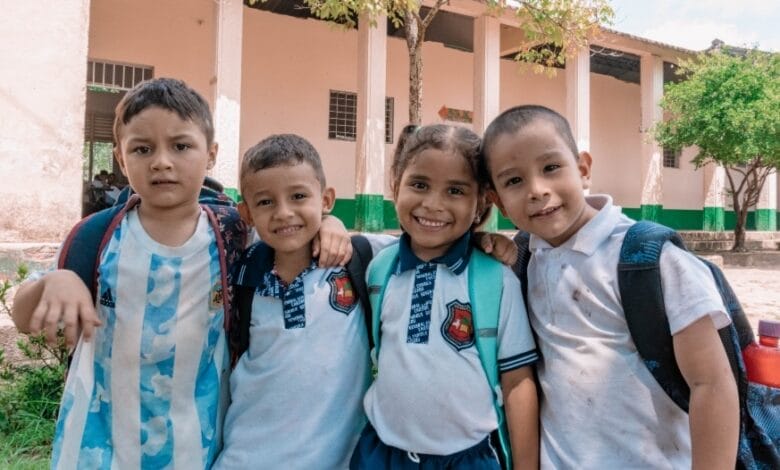 131.211 estudiantes del Tolima regresarán a sus aulas de clase este lunes 8 de julio. 9 131.211 estudiantes del Tolima regresarán a sus aulas de clase este lunes 8 de julio. 9