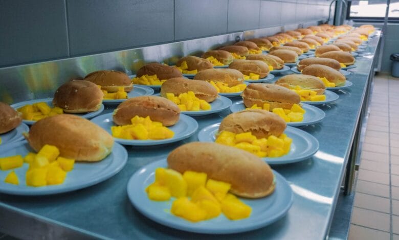 Regreso a clases 2025: aprendizaje, amistad y alimentación garantizada con el PAE. 8 Regreso a clases 2025: aprendizaje, amistad y alimentación garantizada con el PAE. 8