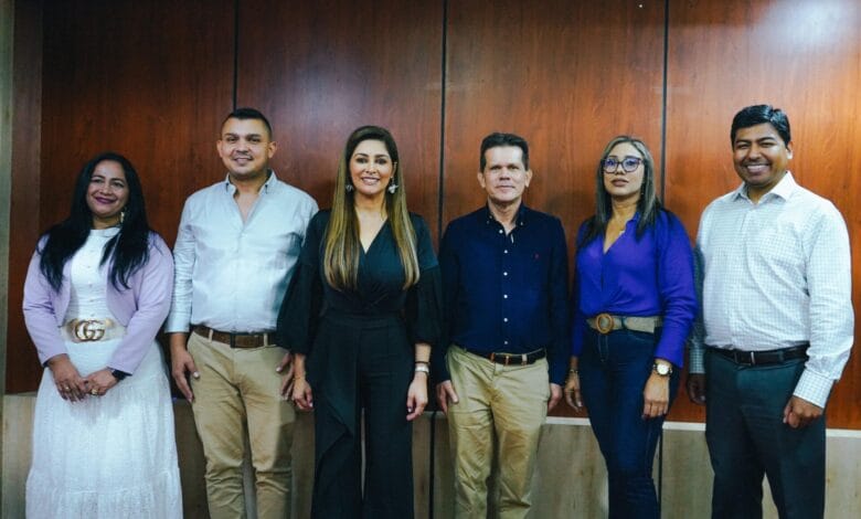 Adriana Matiz presentó los nuevos integrantes de su gabinete y refuerza equipo de seguridad con el general Zapateiro. 5 Adriana Matiz presentó los nuevos integrantes de su gabinete y refuerza equipo de seguridad con el general Zapateiro. 5