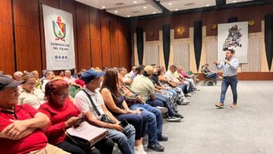 Líderes comunales de Ibagué se capacitan en IA y tecnología con APROTIC 1