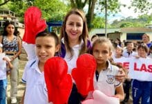 *Alcaldía de Ibagué conmemora el Día de las Manos Rojas con jornada de sensibilización por la niñez* 12