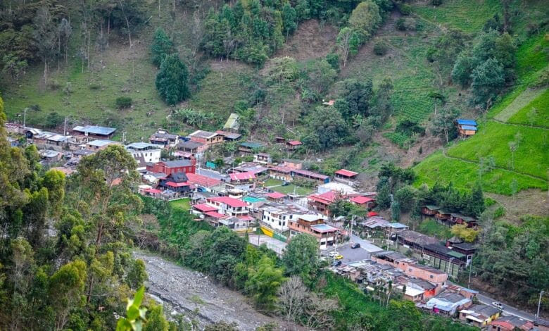 *Alcaldía de Ibagué invita a cuidar el Cañón del Combeima en esta Semana Santa* 3 *Alcaldía de Ibagué invita a cuidar el Cañón del Combeima en esta Semana Santa* 3