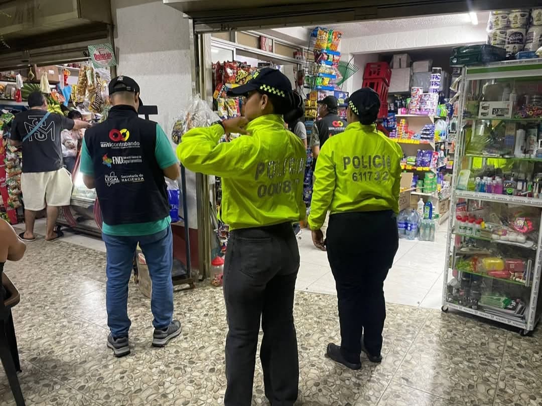 Golpe del GOAT al contrabando: más de 800 botellas de licor ilegal sacadas del mercado en el Tolima* 1