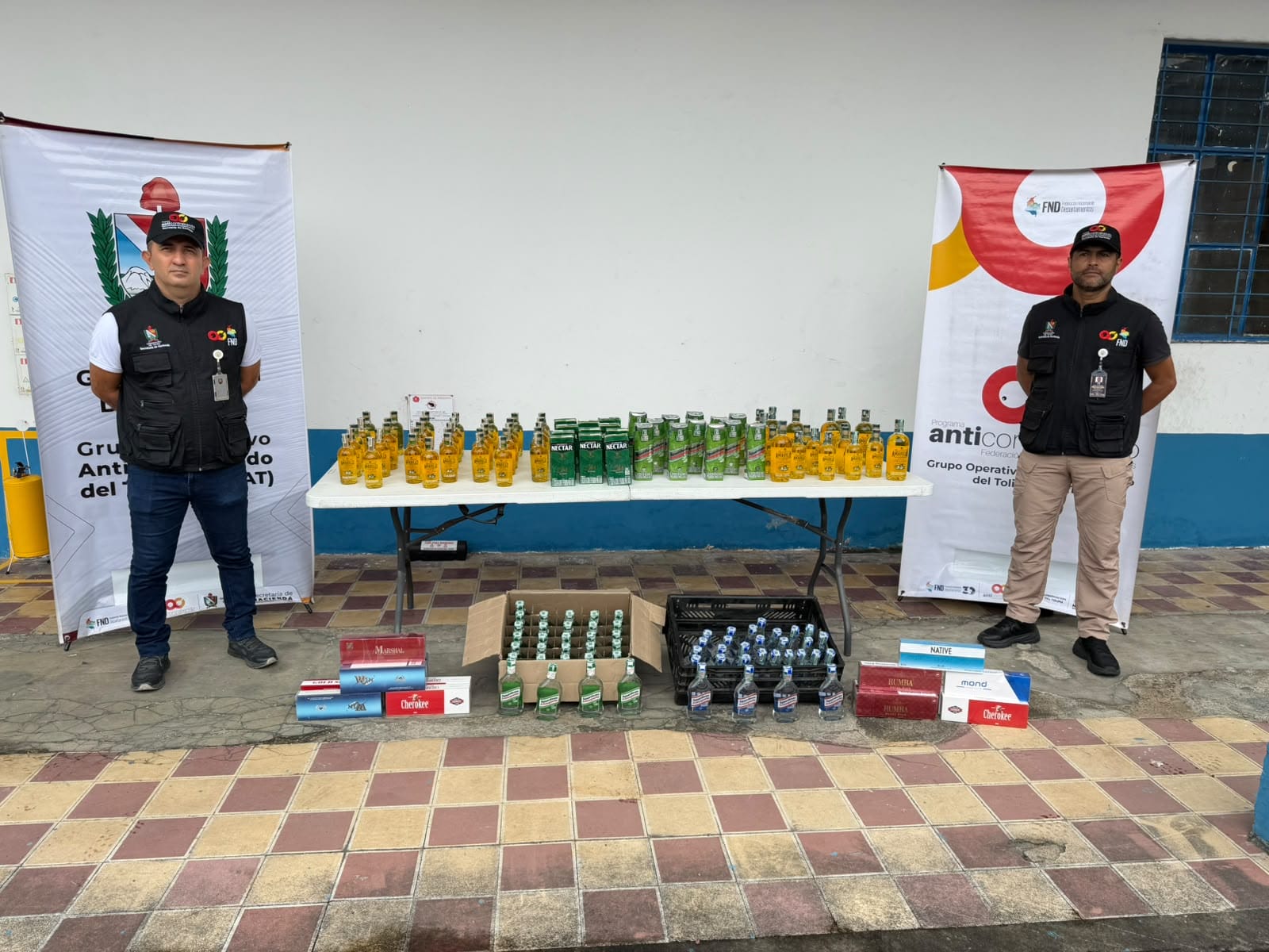 *GOAT intensifica controles contra el contrabando en el oriente del Tolima: 140 botellas de licor y más de 150 cajetillas de cigarrillos fueron aprehendidas* 1 *GOAT intensifica controles contra el contrabando en el oriente del Tolima: 140 botellas de licor y más de 150 cajetillas de cigarrillos fueron aprehendidas* 1