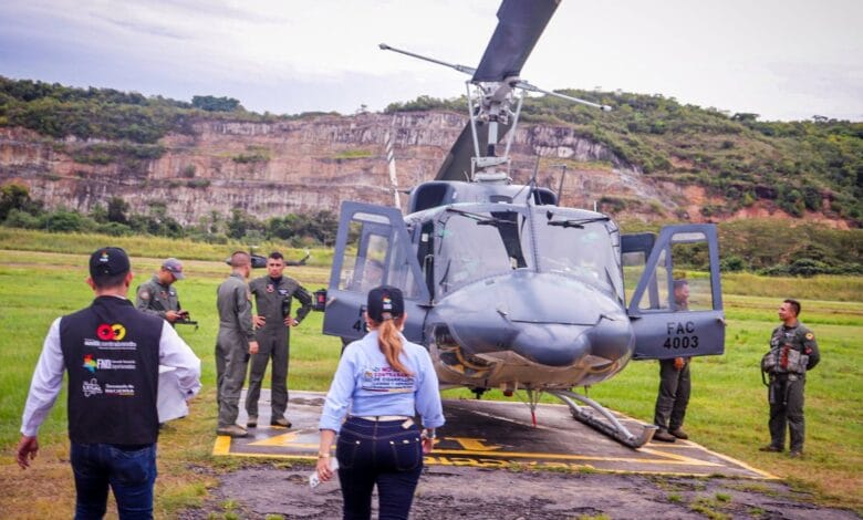 El GOAT y el Grupo de Combate Aéreo N.° 4 adelantan sobrevuelos en diferentes municipios para fortalecer la prevención, promover la legalidad y proteger la salud de los tolimenses. 1